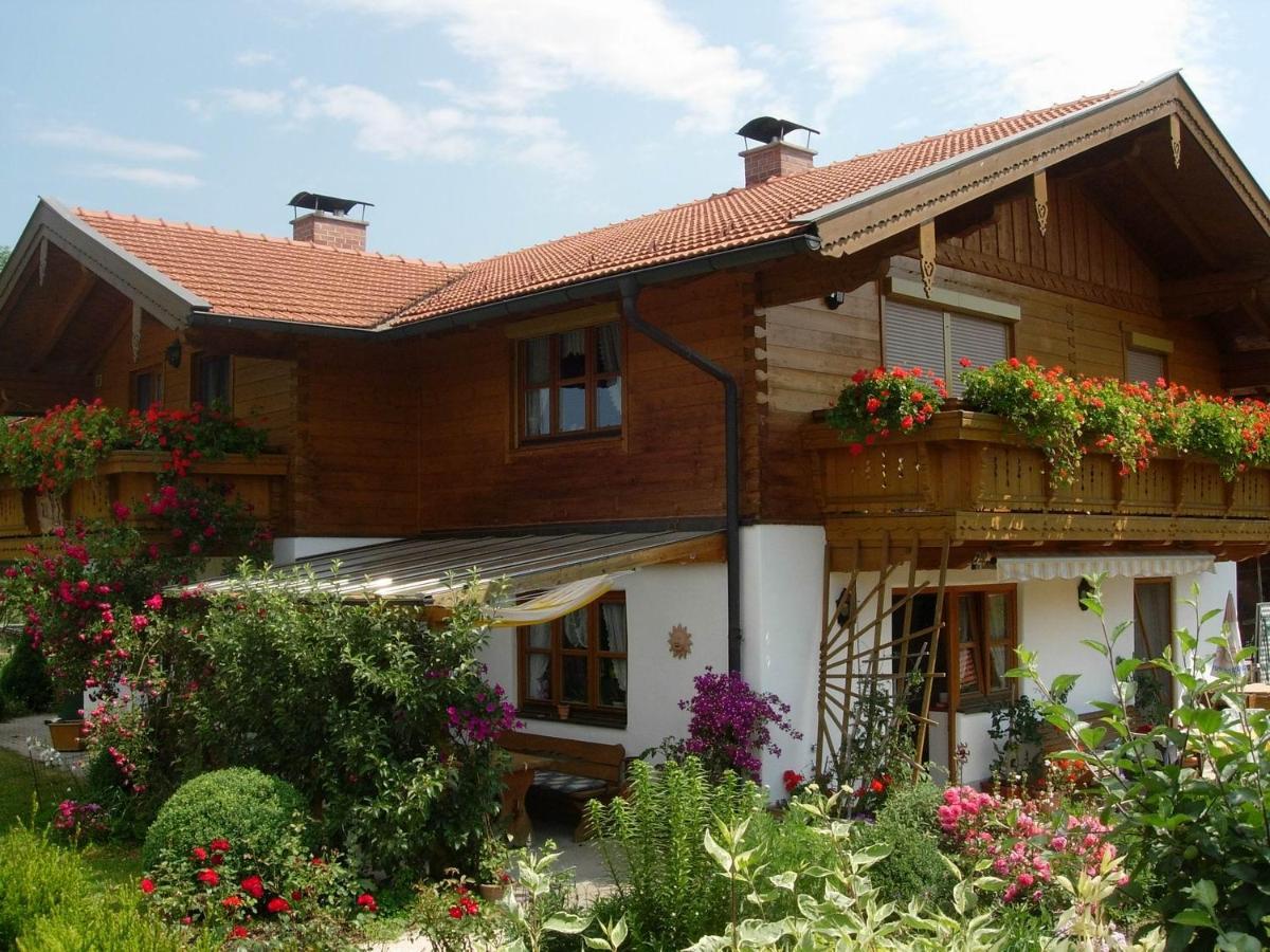 Haus Blumenfeld-Schwaiger Apartment Übersee Exterior foto